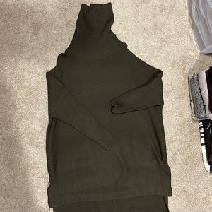 Turtle neck sweater